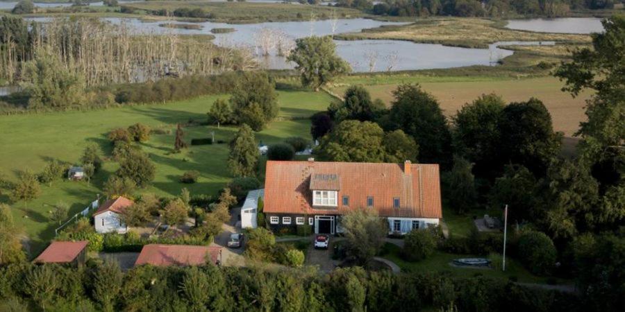 Landhaus Einer Malerin Poseritz Buitenkant foto