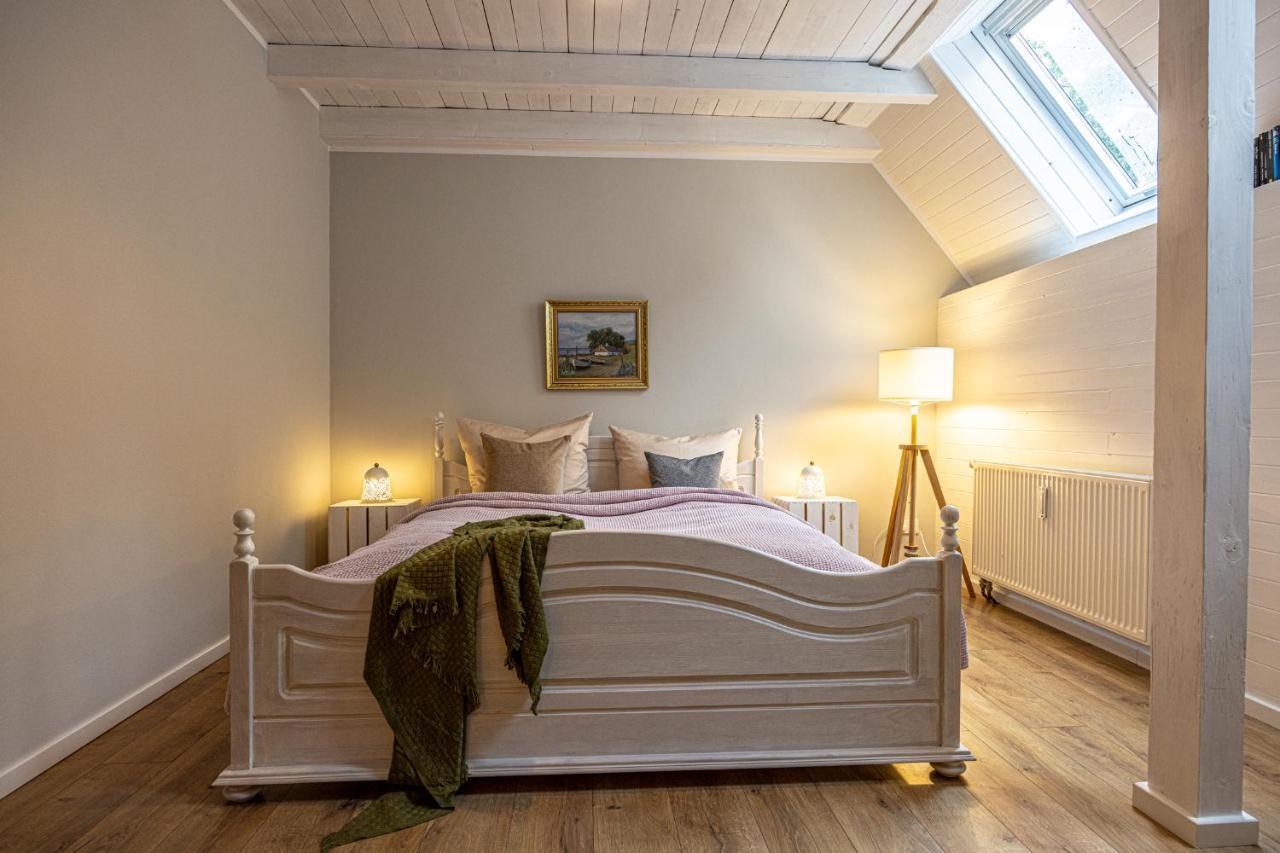Landhaus Einer Malerin Poseritz Buitenkant foto